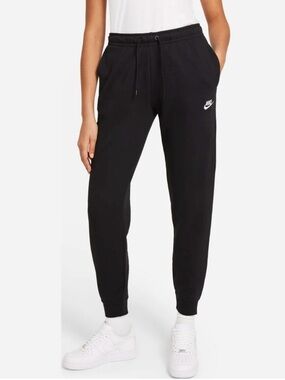 NWT Nike Standard Fit Mid Rise Sweatpants Joggers Black Small